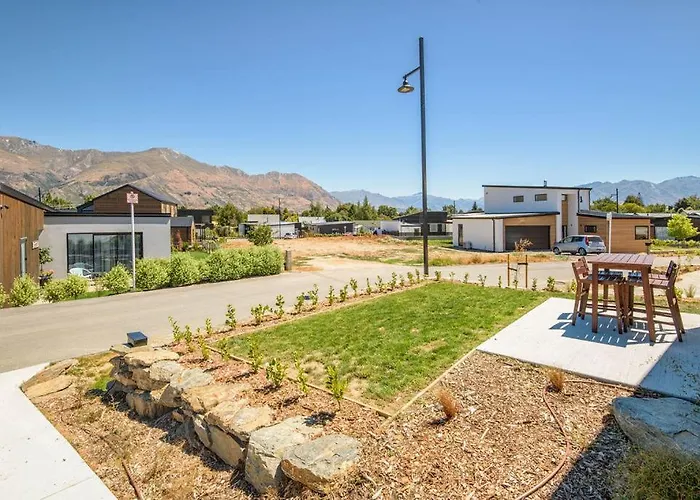 The Place To Be - * Wanaka